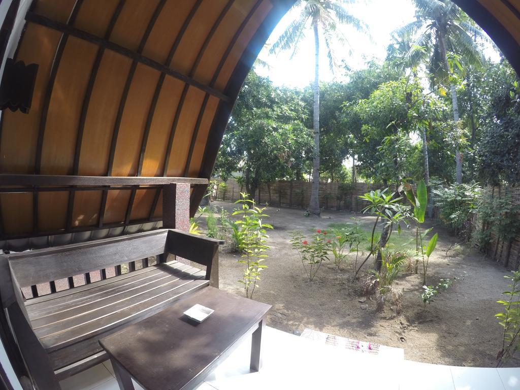 Hello Lumbung Homestay Gili Air Bagian luar foto